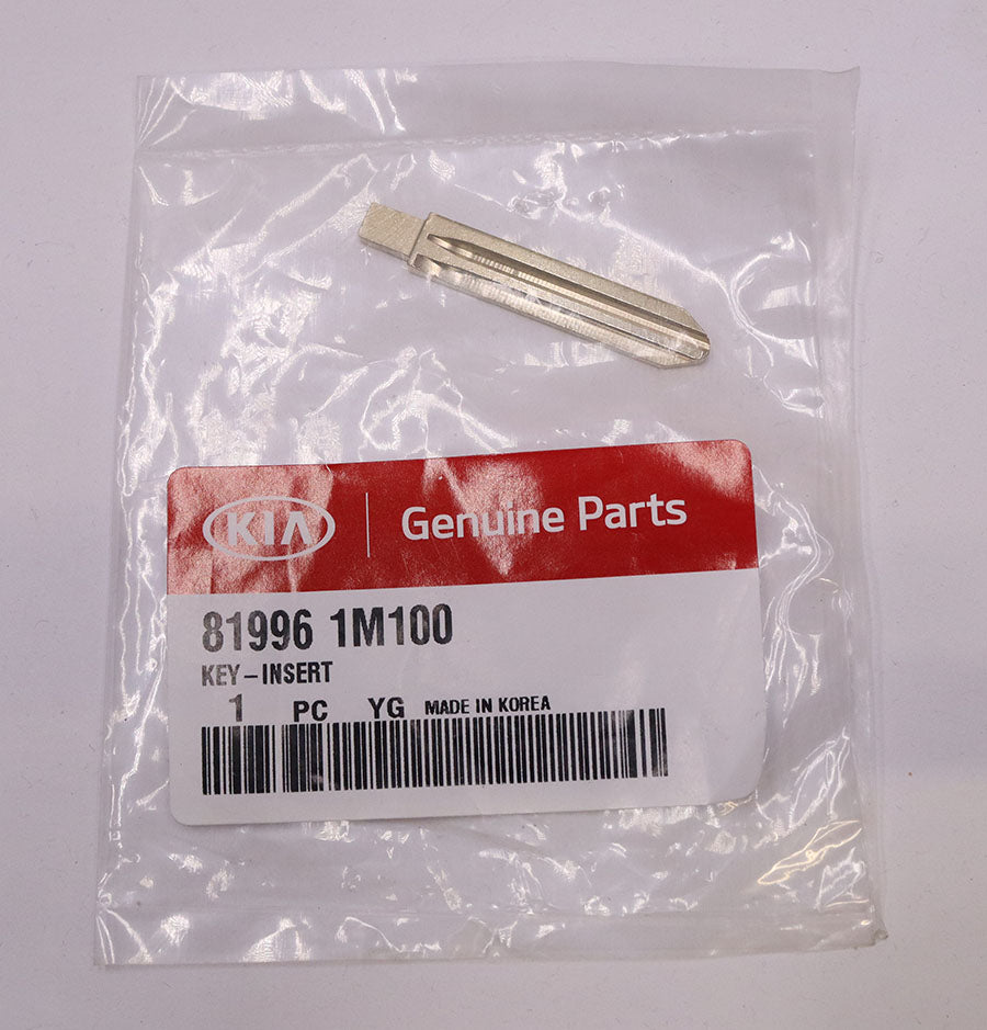 KIA - Key Blade for flip out remote 2013 Kia Soul (HY15) - OEM - 81996-1M100 - Closeouts