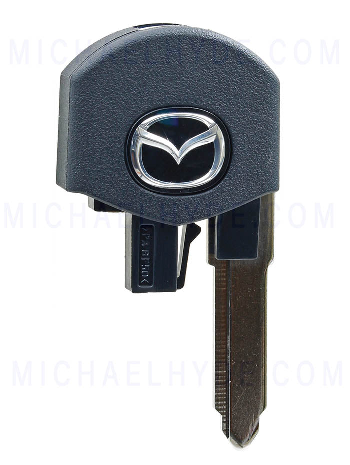 Mazda Flip Out Key Section (with chip) - G2YA-76-2GXA