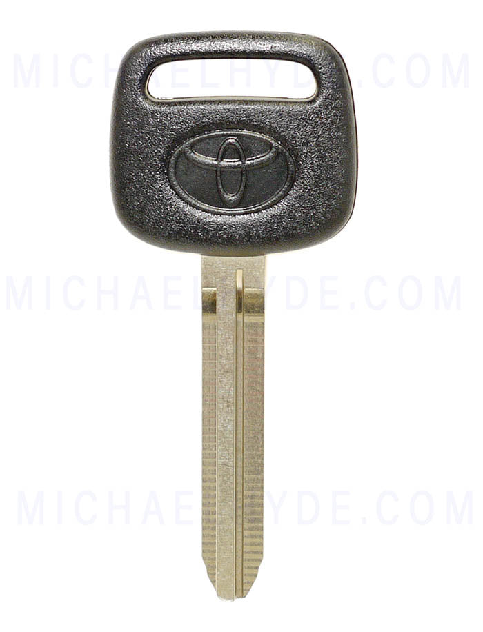 Toyota Factory X217 Plastic Head Key (Factory Original) 90999-00185